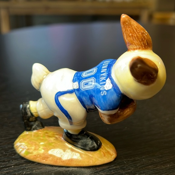 Vintage Royal Doulton Bunnykins "TOUCHDOWN" Golden Jubilee Bunny Rabbit Figurine - Picture 2 of 7